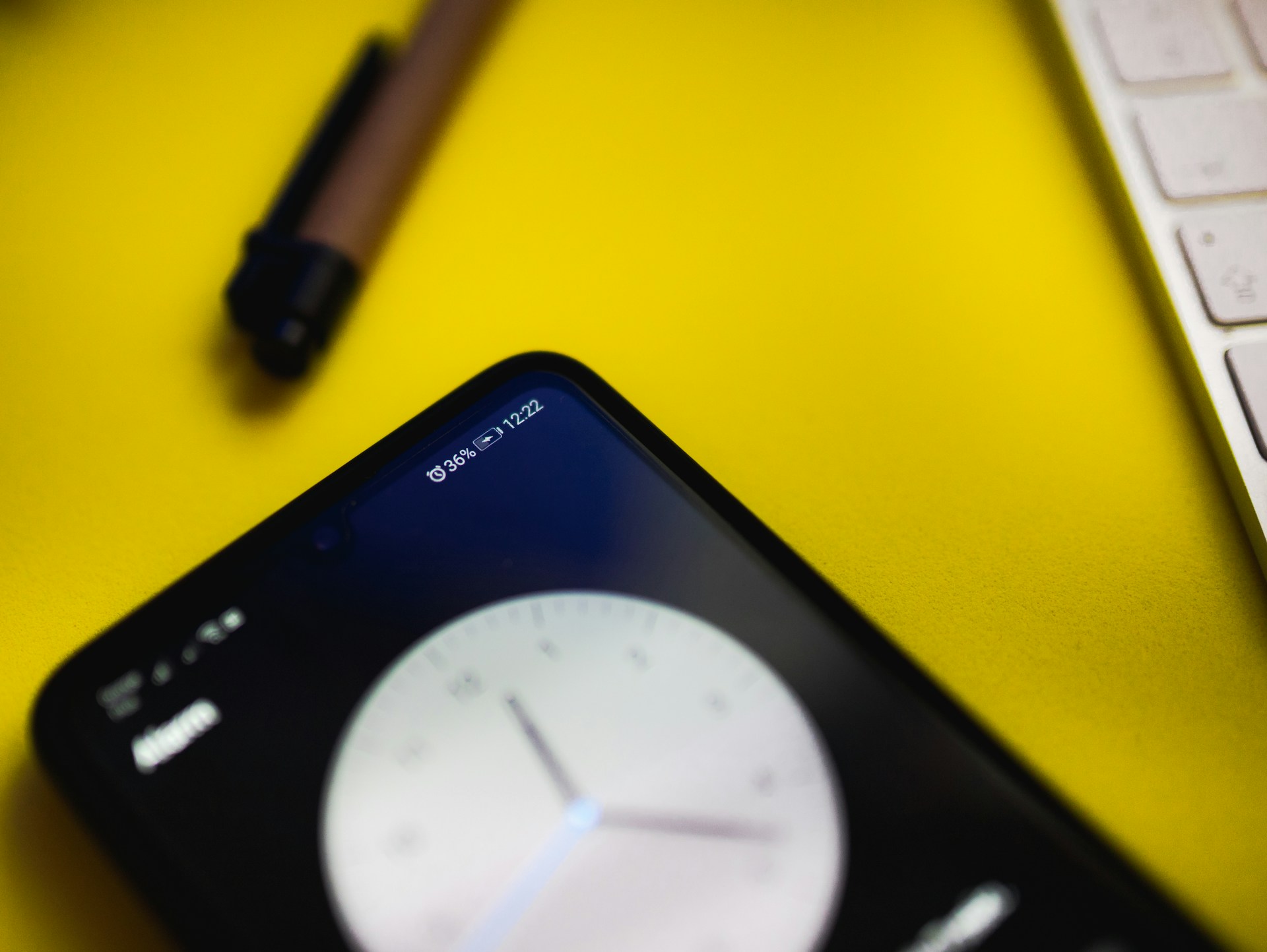 The Hidden Reason Your Phone Battery Dies by 3pm